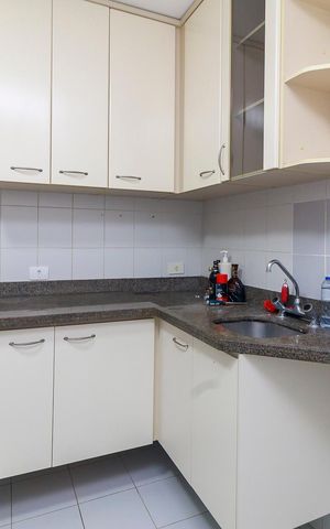 Apartamento à venda com 96m², 3 quartos e 2 vagas Apartamento à venda com 96m², 3 quartos e 2 vagasCozinha