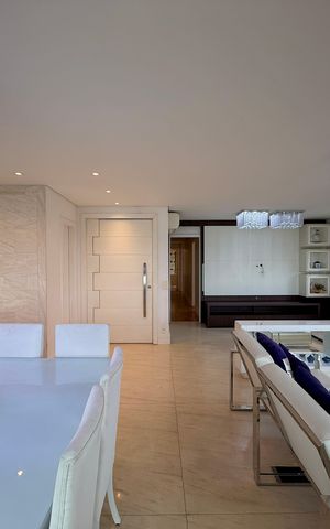 Apartamento à venda com 200m², 3 quartos e 4 vagas Apartamento à venda com 200m², 3 quartos e 4 vagasSala