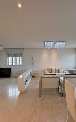 Apartamento à venda com 200m², 3 quartos e 4 vagas Apartamento à venda com 200m², 3 quartos e 4 vagasSala
