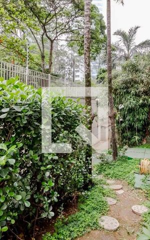Apartamento à venda com 200m², 3 quartos e 4 vagas Apartamento à venda com 200m², 3 quartos e 4 vagasEspaço Pet