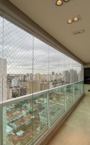 Apartamento à venda com 200m², 3 quartos e 4 vagas Apartamento à venda com 200m², 3 quartos e 4 vagasVaranda