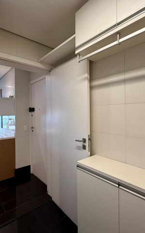 Apartamento à venda com 200m², 3 quartos e 4 vagas Apartamento à venda com 200m², 3 quartos e 4 vagasÁrea de Serviço