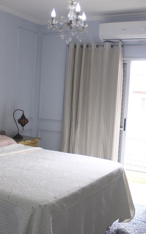 Casa à venda com 219m², 4 quartos e 4 vagasSuíte 