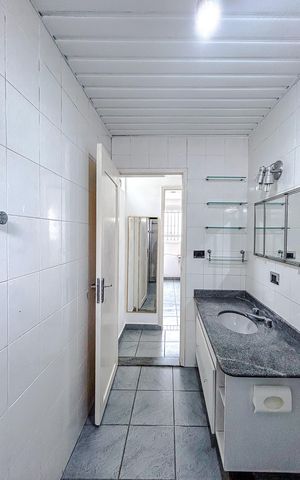 Casa de condomínio à venda com 108m², 4 quartos e 1 vagaBanheiro