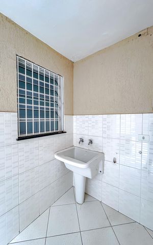Casa de condomínio à venda com 108m², 4 quartos e 1 vagaÁrea de Serviço