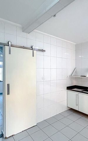 Casa de condomínio à venda com 108m², 4 quartos e 1 vagaCozinha