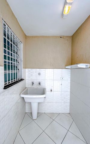 Casa de condomínio à venda com 108m², 4 quartos e 1 vagaÁrea de Serviço