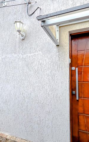 Casa de condomínio à venda com 108m², 4 quartos e 1 vagaÁrea externa
