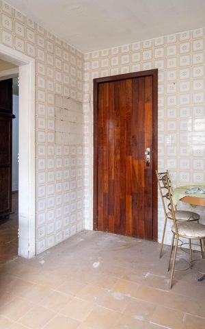 Casa à venda com 450m², 3 quartos e 5 vagas Casa à venda com 450m², 3 quartos e 5 vagasCozinha