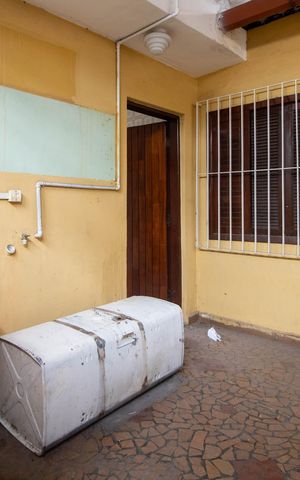 Casa à venda com 450m², 3 quartos e 5 vagas Casa à venda com 450m², 3 quartos e 5 vagasQuintal