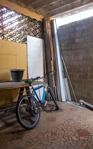 Casa à venda com 450m², 3 quartos e 5 vagas Casa à venda com 450m², 3 quartos e 5 vagasQuintal