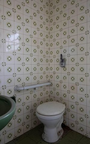 Casa à venda com 450m², 3 quartos e 5 vagas Casa à venda com 450m², 3 quartos e 5 vagasBanheiro