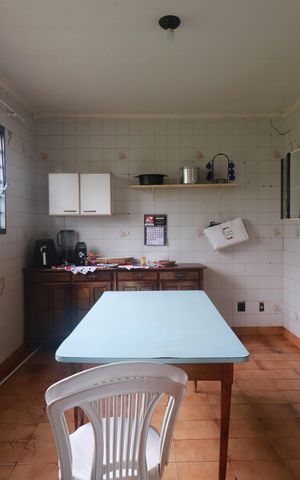 Casa para alugar com 1600m², 4 quartos e 12 vagasCozinha 