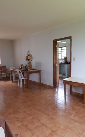 Casa para alugar com 1600m², 4 quartos e 12 vagasSala