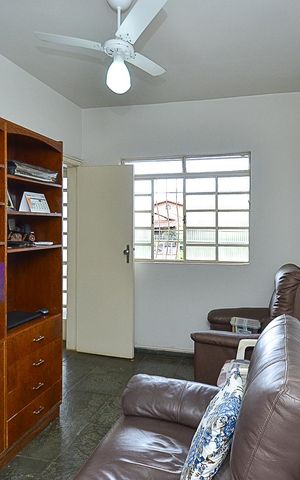 Casa à venda com 420m², 6 quartos e 3 vagasSala de TV casa 2