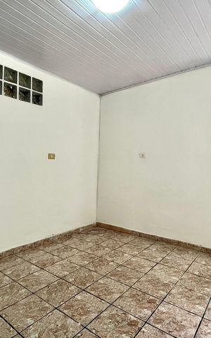 Casa para alugar com 60m², 2 quartos e sem vaga Casa para alugar com 60m², 2 quartos e sem vagaSala