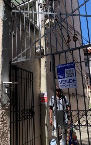 Casa à venda com 450m², 5 quartos e 4 vagas Casa à venda com 450m², 5 quartos e 4 vagasPLACA INSTALADA