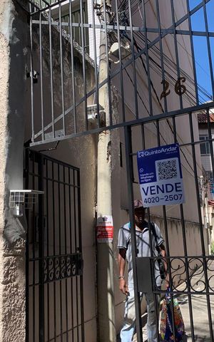 Casa à venda com 450m², 5 quartos e 4 vagas Casa à venda com 450m², 5 quartos e 4 vagasPLACA INSTALADA