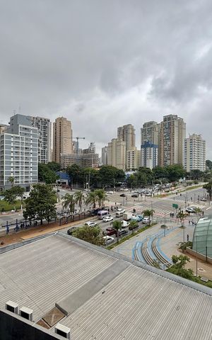 Studio para alugar com 26m², 0 quarto e sem vaga Studio para alugar com 26m², 0 quarto e sem vagaVista