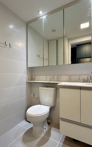 Studio para alugar com 26m², 0 quarto e sem vaga Studio para alugar com 26m², 0 quarto e sem vagaBanheiro