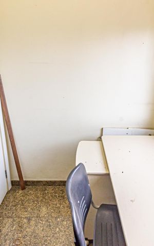 Apartamento à venda com 243m², 4 quartos e 3 vagas Apartamento à venda com 243m², 4 quartos e 3 vagasQuarto de Serviço