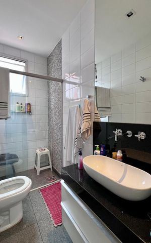 Apartamento à venda com 190m², 3 quartos e 2 vagasbanho