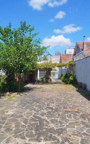 Casa à venda com 600m², 3 quartos e 3 vagasQuintal