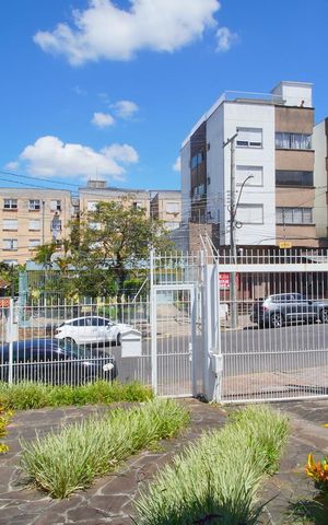 Casa à venda com 600m², 3 quartos e 3 vagasSala 2 - Vista