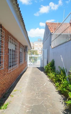 Casa à venda com 600m², 3 quartos e 3 vagasGaragem