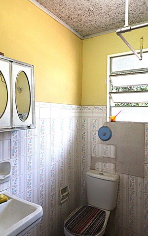 Casa à venda com 160m², 3 quartos e 3 vagasSalão de festa - Banheiro