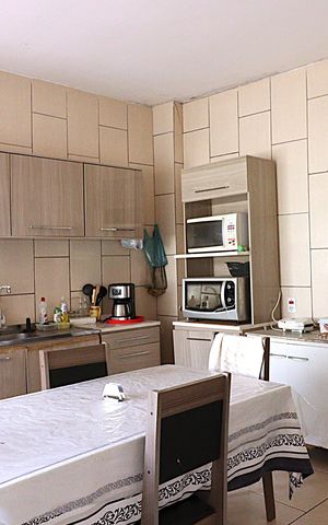 Casa à venda com 160m², 3 quartos e 3 vagasCozinha - Armários