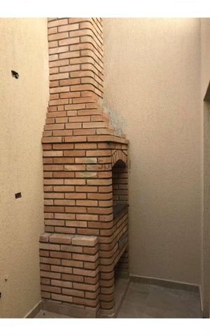 Casa à venda com 98m², 3 quartos e 2 vagas