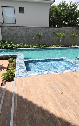 Casa de condomínio à venda com 138m², 3 quartos e 2 vagasÁrea comum - Piscina