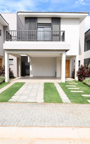 Casa de condomínio à venda com 138m², 3 quartos e 2 vagasFachada