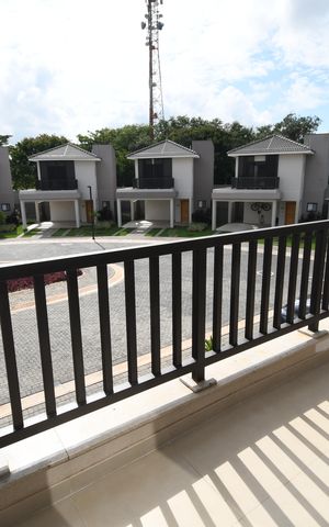 Casa de condomínio à venda com 138m², 3 quartos e 2 vagasSacada Suíte 1