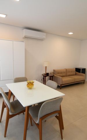 Casa de condomínio à venda com 138m², 3 quartos e 2 vagasSala