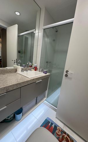 Apartamento à venda com 114m², 2 quartos e 1 vaga Apartamento à venda com 114m², 2 quartos e 1 vagaBanheiro