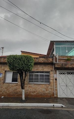 Casa à venda com 130m², 3 quartos e 1 vaga