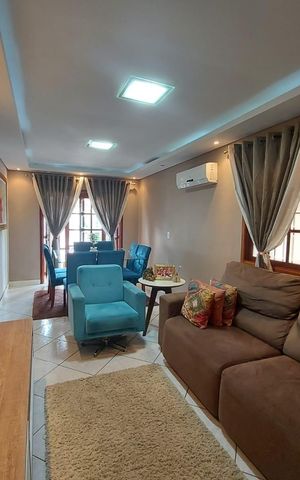 Casa à venda com 180m², 3 quartos e 2 vagas