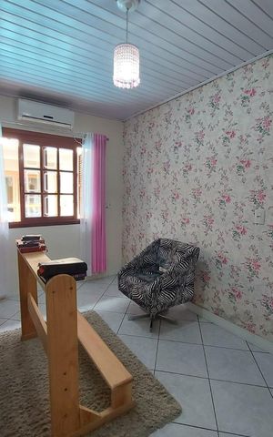 Casa à venda com 180m², 3 quartos e 2 vagas