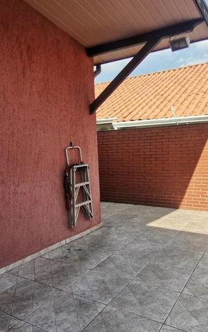 Casa à venda com 240m², 2 quartos e 2 vagasFoto 01