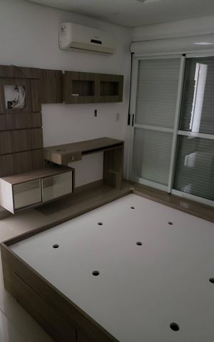 Casa de condomínio à venda com 173m², 4 quartos e 2 vagas Casa de condomínio à venda com 173m², 4 quartos e 2 vagasQuarto
