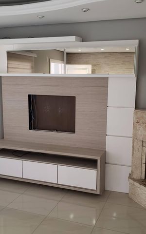 Casa de condomínio à venda com 173m², 4 quartos e 2 vagas Casa de condomínio à venda com 173m², 4 quartos e 2 vagasSala