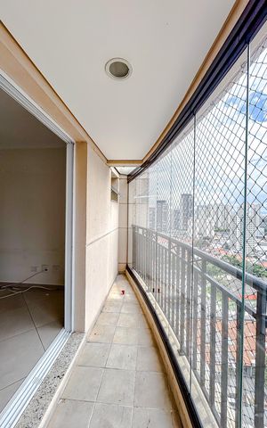 Apartamento à venda com 84m², 3 quartos e 2 vagasVaranda