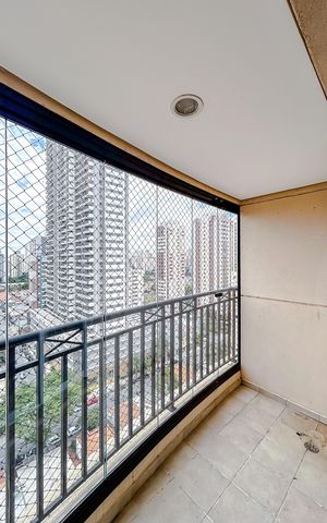 Apartamento à venda com 84m², 3 quartos e 2 vagasVaranda