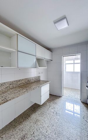 Apartamento à venda com 84m², 3 quartos e 2 vagasCozinha