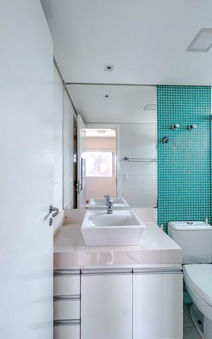 Apartamento à venda com 84m², 3 quartos e 2 vagasBanheiro da Suíte