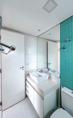 Apartamento à venda com 84m², 3 quartos e 2 vagasBanheiro da Suíte