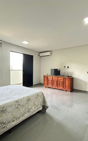 Casa à venda com 599m², 3 quartos e 3 vagas