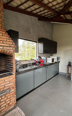 Casa à venda com 599m², 3 quartos e 3 vagas